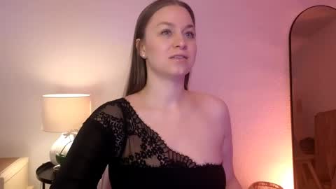 Mila Fleur online show from 02/03/25, 03:17
