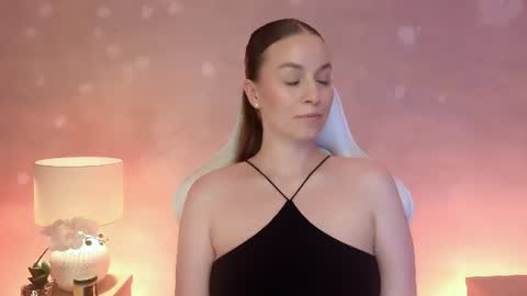 Snapshot of milafleur chatting on 07/15/26, 04:56 Mila Fleur online show from 07/15/26, 04:56
