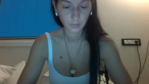 Snapshot of milagaborxx chatting on 09/23/25, 04:43 MilaGabor online show from 09/23/25, 04:43
