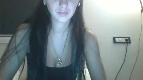 Snapshot of milagaborxx chatting on 09/29/25, 04:56 MilaGabor online show from 09/29/25, 04:56