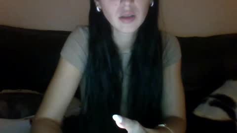 Snapshot of milagaborxx chatting on 10/16/25, 07:04 MilaGabor online show from 10/16/25, 07:04