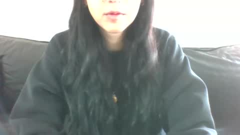 MilaGabor online show from 11/17/25, 01:28