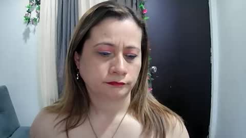 Snapshot of milagros_latin chatting on 10/21/25, 05:46 milagros_latin online show from 10/21/25, 05:46