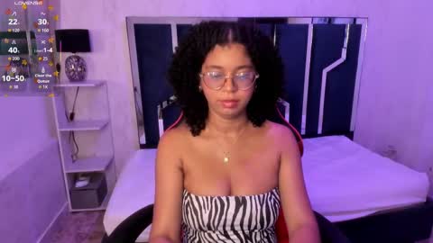 Milenna online show from 09/30/25, 04:39