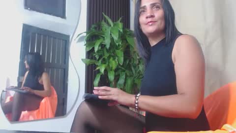 mila online show from 02/12/25, 11:20