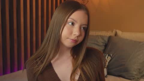 Mila online show from 03/28/26, 03:11