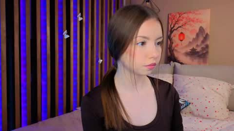 Mila online show from 06/08/26, 03:12
