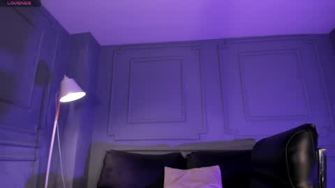 Mila  online show from 04/20/26, 11:35