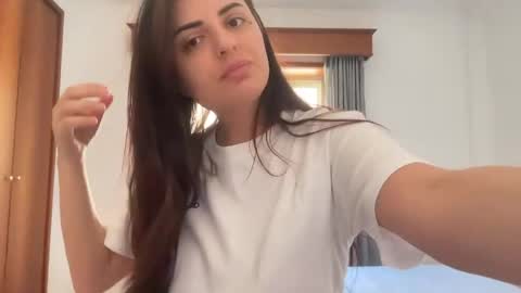 Snapshot of milalifa chatting on 05/06/26, 10:42 milalifa online show from 05/06/26, 10:42