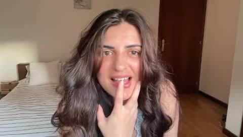 Snapshot of milalifa chatting on 05/12/26, 06:49 milalifa online show from 05/12/26, 06:49