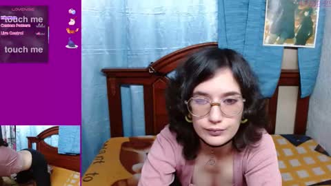 Snapshot of milalunala chatting on 02/18/25, 02:27 Mila-Lunala online show from 02/18/25, 02:27