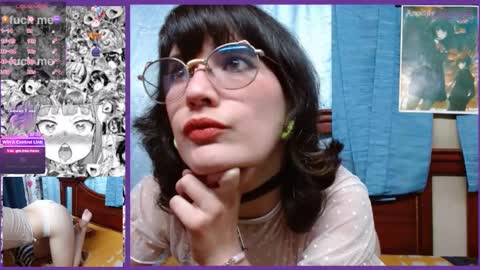 Snapshot of milalunala chatting on 02/23/25, 01:24 Mila-Lunala online show from 02/23/25, 01:24