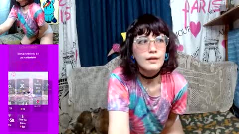 Snapshot of milalunala chatting on 09/16/25, 11:39 Mila-Lunala online show from 09/16/25, 11:39