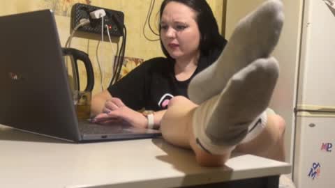 milamisss online show from 04/15/26, 07:58