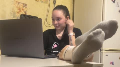 milamisss online show from 04/18/26, 07:18