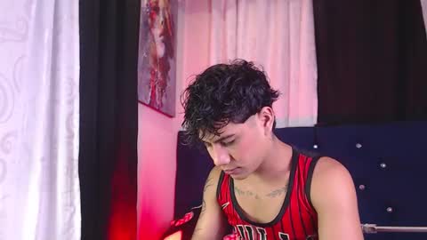 Milan Anxel online show from 02/15/26, 01:46