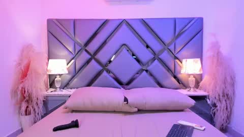 Snapshot of milan_lewiss chatting on 03/02/26, 12:23 milan_lewiss online show from 03/02/26, 12:23