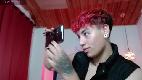 Snapshot of milan_rf chatting on 01/06/25, 01:53 MILAN online show from 01/06/25, 01:53