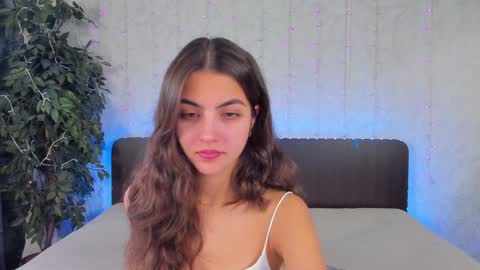 Snapshot of milana_crystal_ chatting on 12/05/24, 08:11 Milana online show from 12/05/24, 08:11