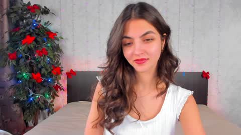 Snapshot of milana_crystal_ chatting on 01/23/25, 11:15 Milana online show from 01/23/25, 11:15