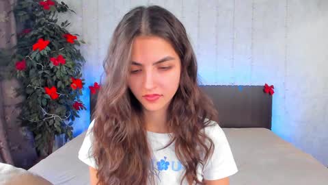 Snapshot of milana_crystal_ chatting on 01/24/25, 11:15 Milana online show from 01/24/25, 11:15
