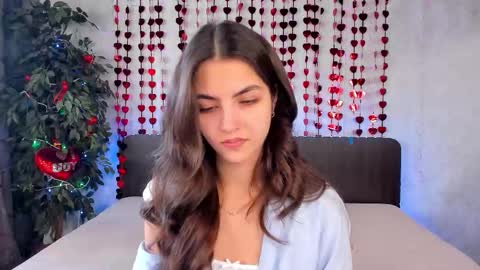 Snapshot of milana_crystal_ chatting on 02/11/25, 08:15 Milana online show from 02/11/25, 08:15