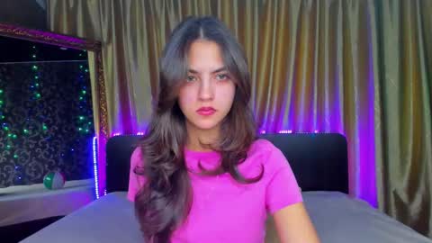 Snapshot of milana_crystal_ chatting on 09/21/25, 07:10 Milana online show from 09/21/25, 07:10