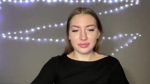 Snapshot of milanaaa_ chatting on 12/03/24, 06:38 Milana online show from 12/03/24, 06:38