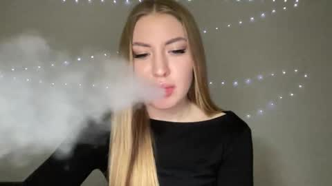 Snapshot of milanaaa_ chatting on 12/07/24, 06:04 Milana online show from 12/07/24, 06:04