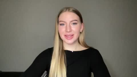 Snapshot of milanaaa_ chatting on 01/09/25, 07:08 Milana online show from 01/09/25, 07:08