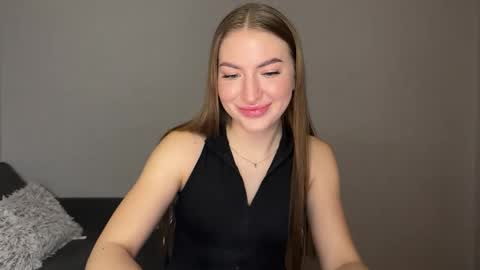 Snapshot of milanaaa_ chatting on 03/01/25, 06:00 Milana online show from 03/01/25, 06:00