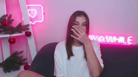 milanaangelas online show from 12/24/24, 10:55