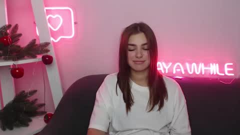 milanaangelas online show from 12/26/24, 11:54