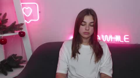 milanaangelas online show from 12/28/24, 10:03