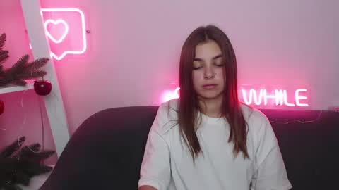 milanaangelas online show from 12/28/24, 05:46