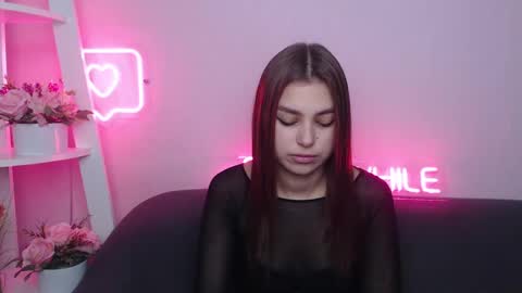 milanaangelas online show from 01/17/25, 05:42