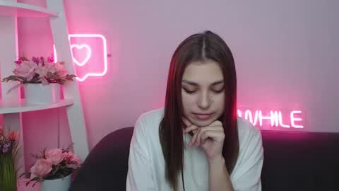 milanaangelas online show from 01/19/25, 05:37