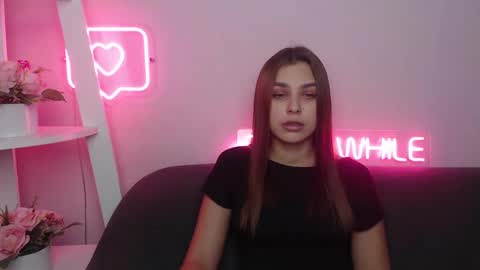 milanaangelas online show from 02/02/25, 05:42
