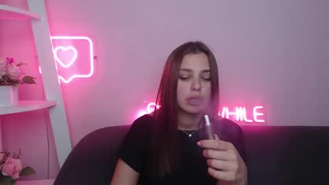 milanaangelas online show from 02/07/25, 05:07