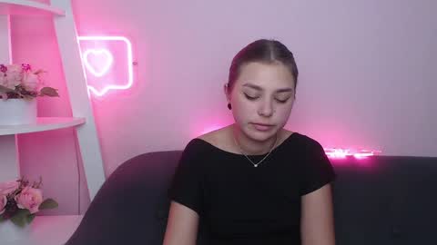 milanaangelas online show from 02/09/25, 11:04