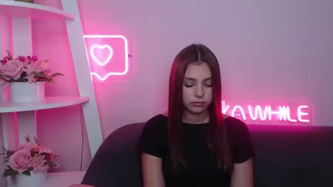 milanaangelas online show from 02/17/25, 05:36