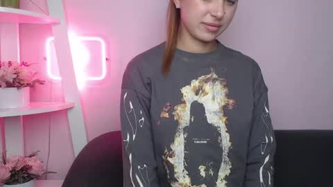 milanaangelas online show from 09/29/25, 08:13