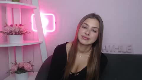 milanaangelas online show from 11/02/25, 05:54