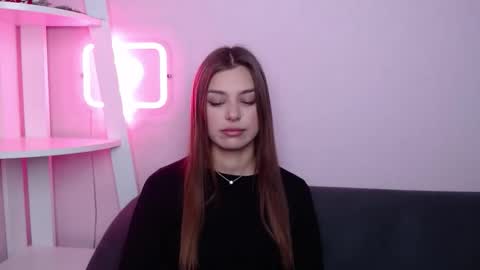 milanaangelas online show from 02/22/26, 05:40