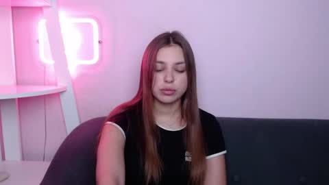 milanaangelas online show from 03/17/26, 08:45