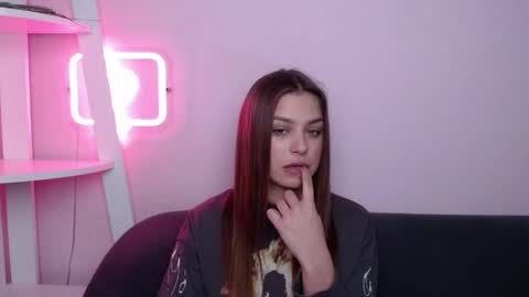 milanaangelas online show from 04/06/26, 04:46