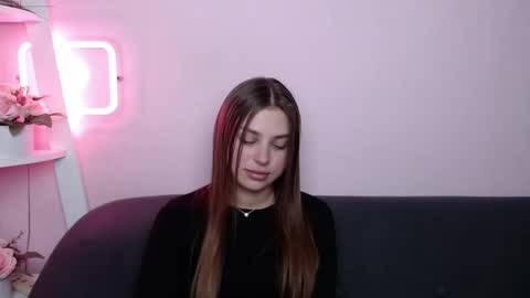 milanaangelas online show from 04/18/26, 04:55