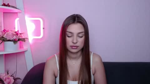 milanaangelas online show from 04/20/26, 04:37