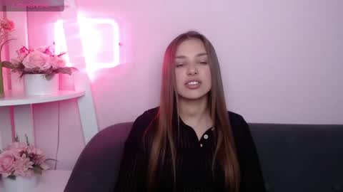 Snapshot of milanaangelas chatting on 06/01/26, 04:47 milanaangelas online show from 06/01/26, 04:47