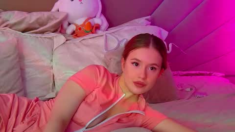 Snapshot of milanabalmain chatting on 03/03/25, 01:53 MilanaBalmain online show from 03/03/25, 01:53